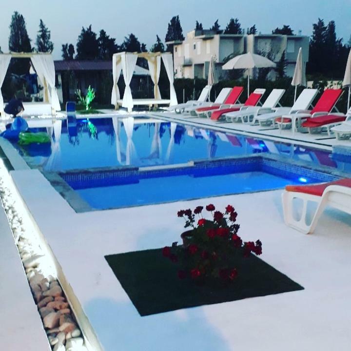 Apartments Paradise Ulcinj Eksteriør bilde